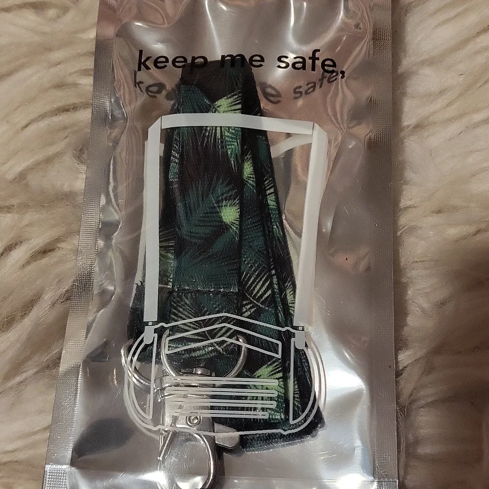Palm Leaf Face Mask Lanyard